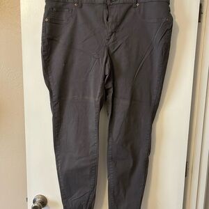 Maurices Dark Gray Capris